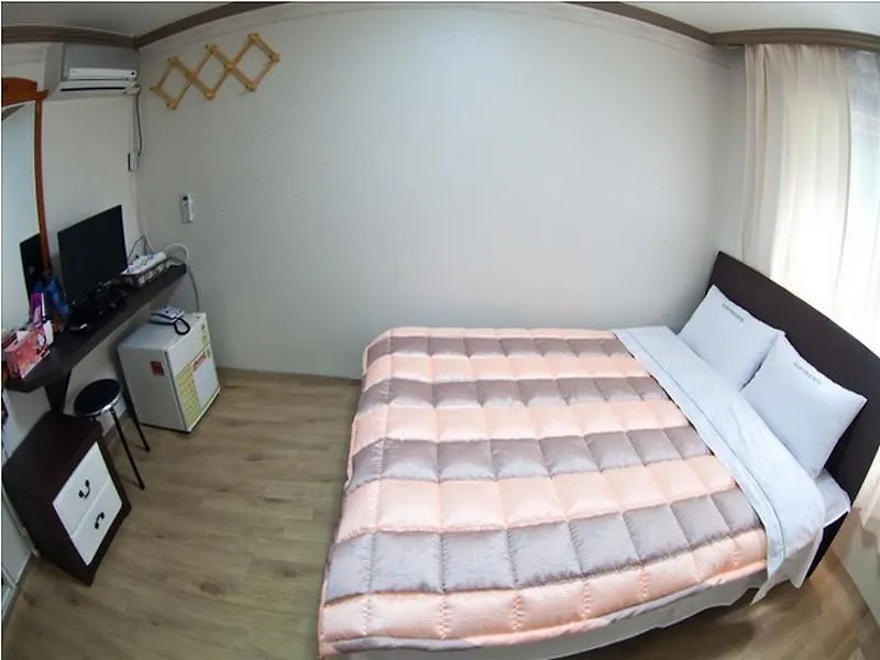 Busan Tower Guesthouse Hotel